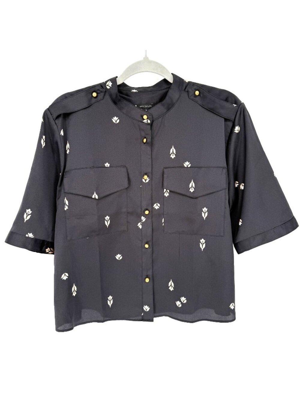 Ann Taylor Black Floral Print Blouse Button Front 3/4 Sleeve Women’s Medium NWOT